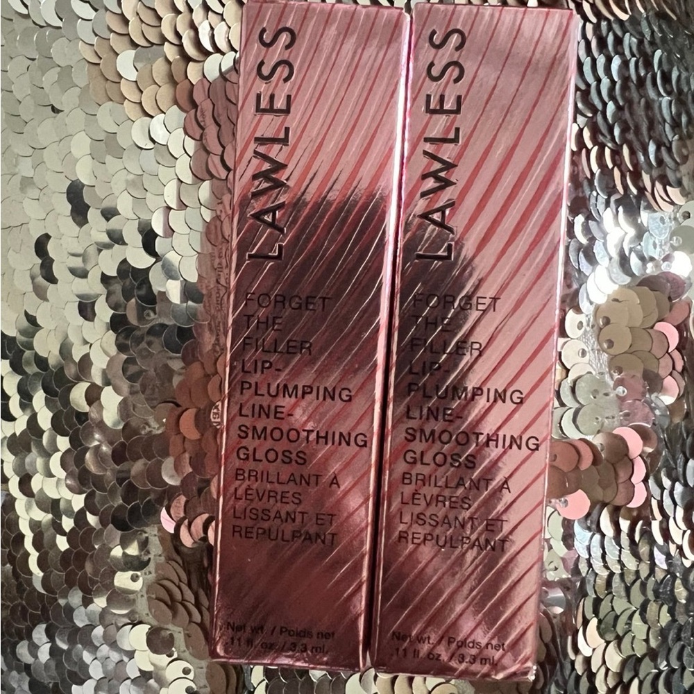 BUNDLE! FORGET THE FILLER LIP PLUMPING LINE
SMOOTHING GLOSS